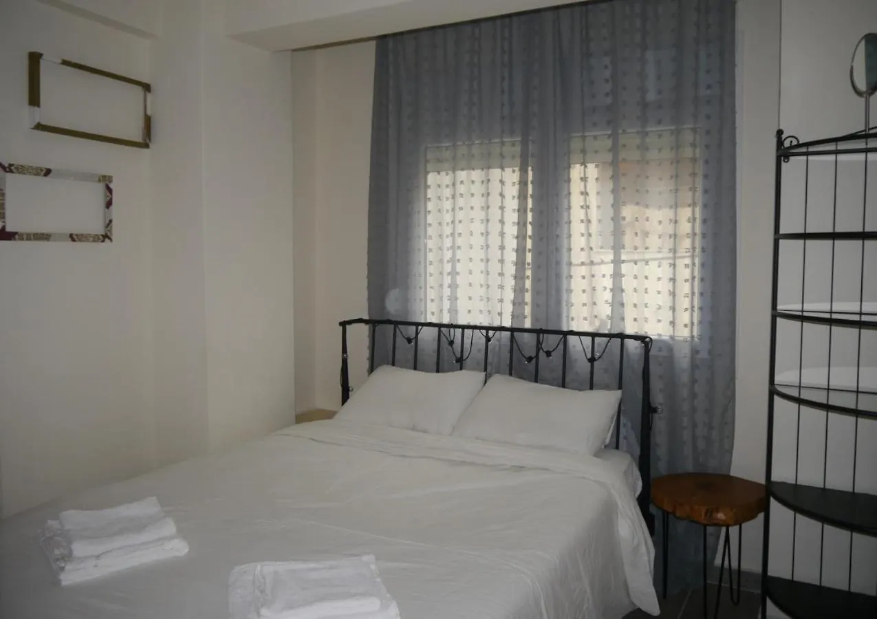 Cozy & Stylish Eastside Apt. Thessaloniki Apartment